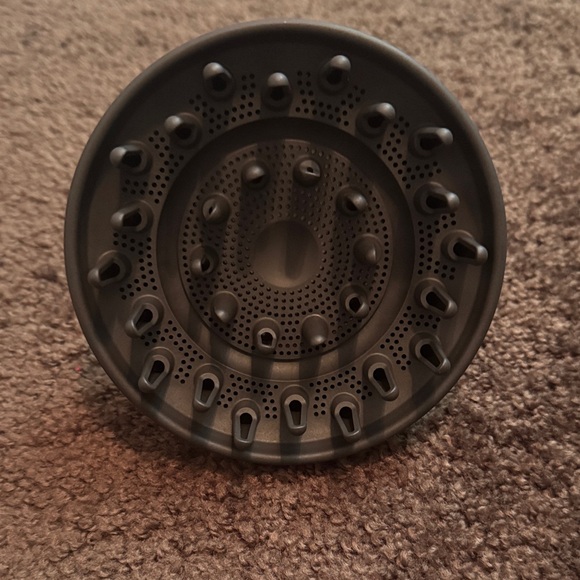 Dyson Diffuser attachment - Picture 2 of 6